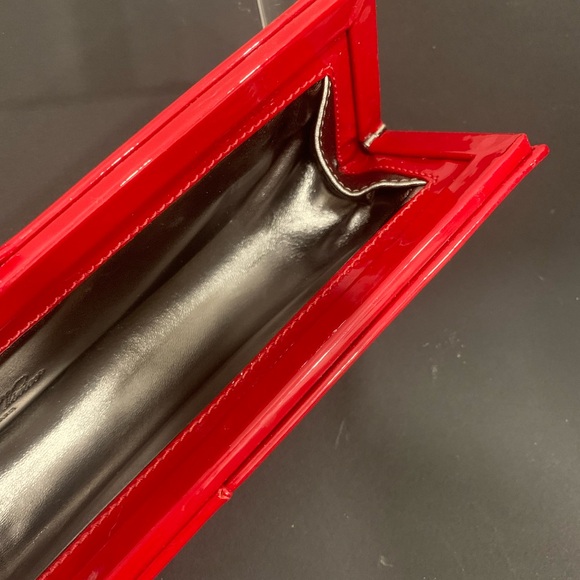 Roger Vivier Tube Clutch Vintage Patent Red - Picture 5 of 10